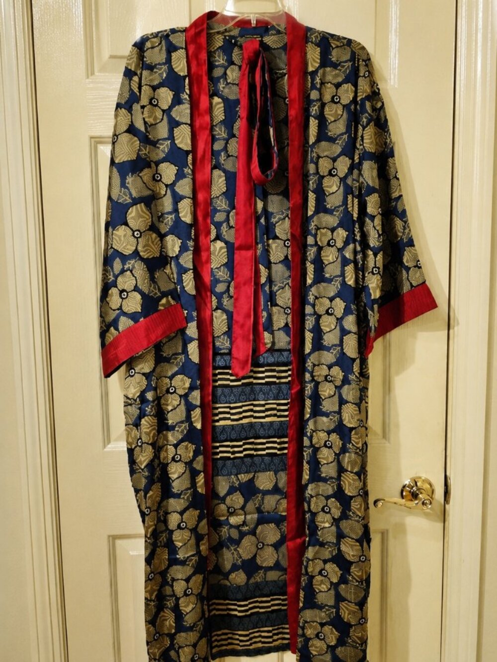 Handmade Women's Art Silk Floral Kimono Robes
